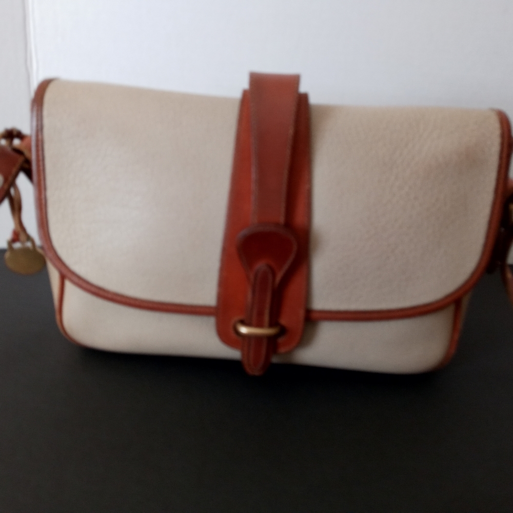 Vintage Dooney and Bourke shoulder bag